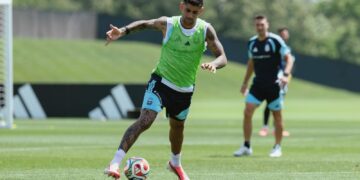 Con “Cuti” Romero a la par, Scaloni define el once y prepara el viaje a Miami