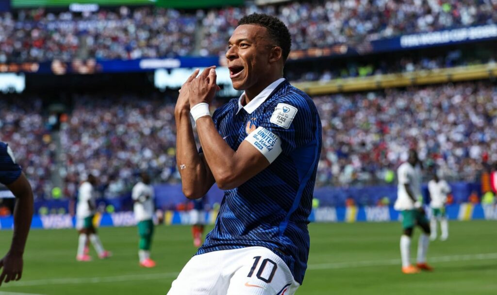 Con el brillo de Mbappé, Francia cambió la cara y derrotó a Senegal 3-1 Con el brillo de Mbappé, Francia cambió la cara y derrotó a Senegal 3-1