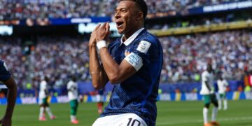 Con el brillo de Mbappé, Francia cambió la cara y derrotó a Senegal 3-1