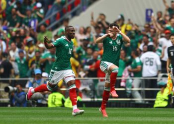 Jiménez marca el segundo y México derrota a Sudáfrica 2 a 0 en el partido inaugural del Mundial