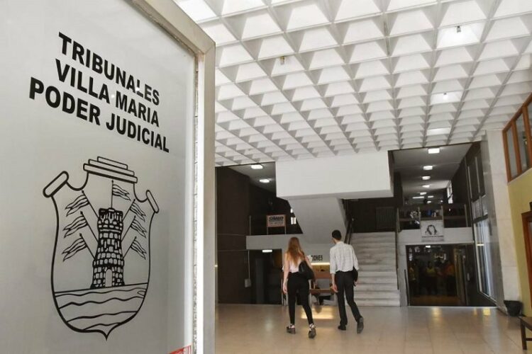 Condenaron a un profesor de Filosofía por abuso sexual La Cámara del Crimen de Villa María dictó sentencia contra Oscar Fernando León.