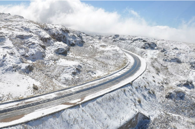 Corte total en el camino de las Altas Cumbres: la nieve y el hielo bloquearon la ruta Altas Cumbres