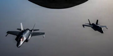 Estados Unidos volvió a atacar a Irán tras el derribo de uno de sus helicópteros cerca del Estrecho de Ormuz.