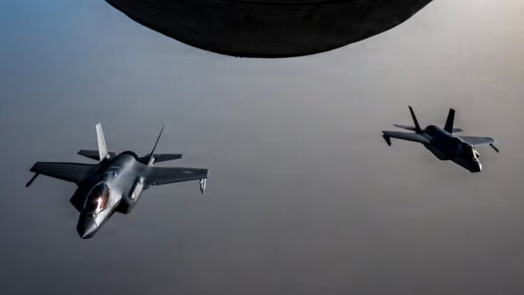Estados Unidos lanzó ataques contra Irán tras el derribo de un helicóptero Estados Unidos volvió a atacar a Irán tras el derribo de uno de sus helicópteros cerca del Estrecho de Ormuz.