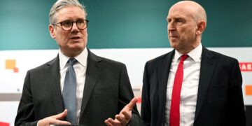 El gobierno laborista inglés suma una nueva renuncia El gobierno laborista inglés suma una nueva renuncia