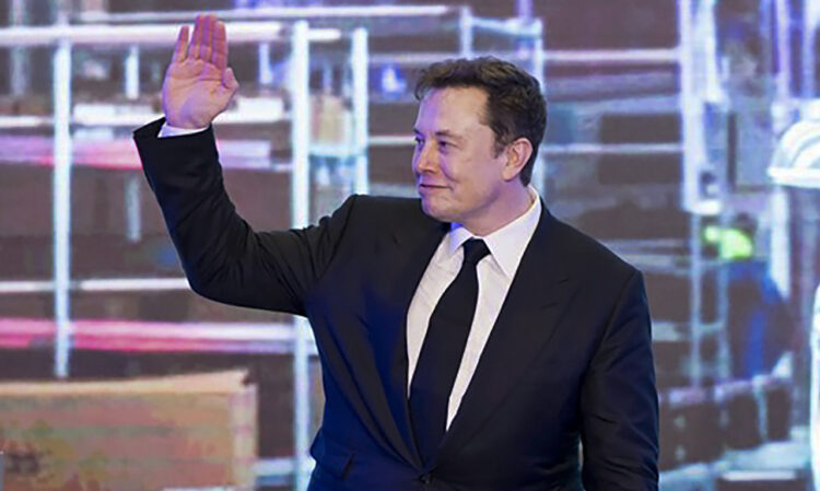 Elon Musk se transformó en el primer trillonario de la historia Elon Musk, el primer trillonario de la humanidad.