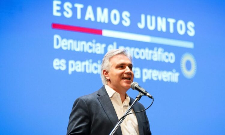 “Estamos Juntos”: Llaryora presentó un plan integral para frenar el narcomenudeo Llaryora