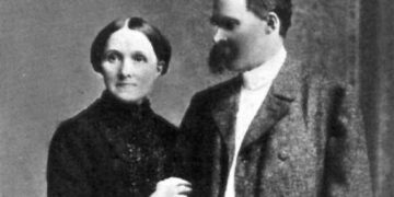 Bigotón sister: la mujer que heredó a Nietzsche y reescribió su legado