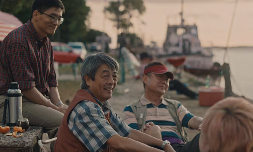 “Hijo mayor” encabeza una semana de estrenos y cine cordobés en el Cineclub "Hijo Mayor". Cecilia Kang no solo dirigió el largometraje: también participó delante de cámara junto a integrantes de su propia familia.