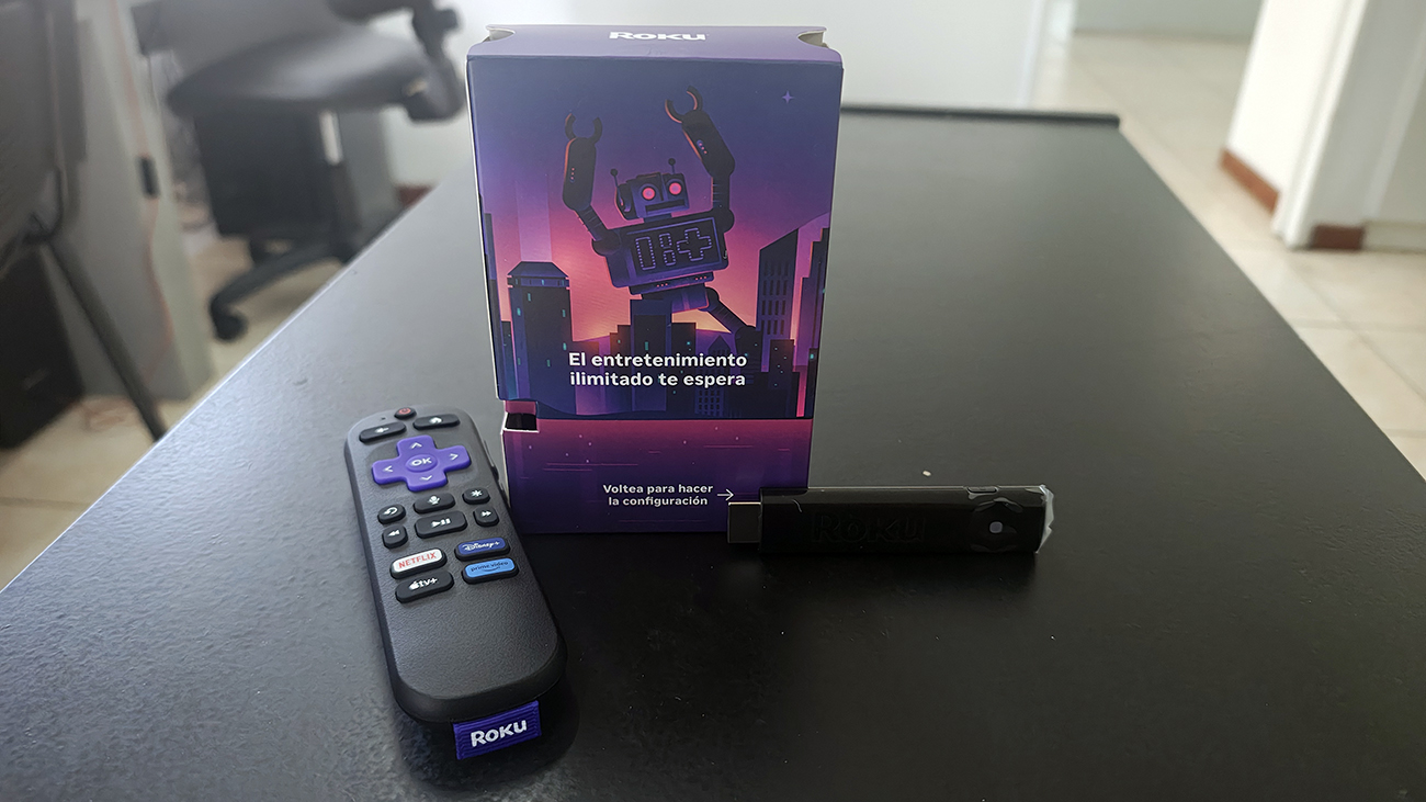 Buenas noticias para usuarios de Roku: suma la aplicación de Flow El Stick se conecta vía HDMI y el control remoto asume todas las funciones.