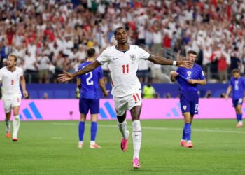 Inglaterra superó a Croacia en el partido más entretenido del Mundial