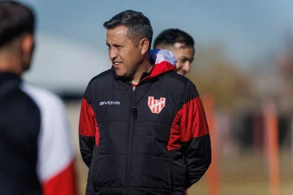 Instituto pone primera en la pretemporada Diego Flores tendrá su primera pretemporada al mando de la Gloria.