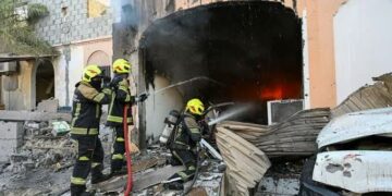 Irán atacó Bahréin y Kuwait con drones y misiles