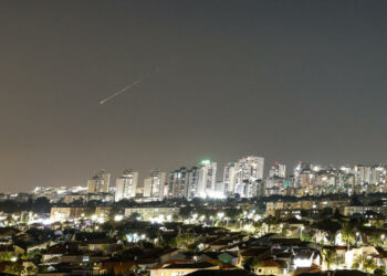 Irán lanzó misiles contra Israel en represalia por los ataques en Beirut