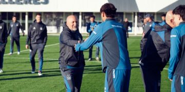 Jorge Sampaoli dirigió la primera práctica y puso en marcha una nueva era en Talleres Jorge Sampaoli dirigió la primera práctica y puso en marcha una nueva era en Talleres