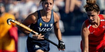 Las Leonas igualaron con Inglaterra y cayeron en la definición por penales