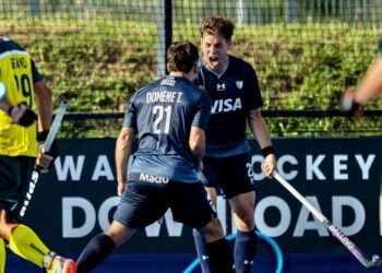 Los Leones derrotaron a Australia con doblete del cordobés Domene