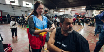 Los operativos acercarán servicios públicos a vecinos de ambos barrios.