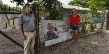 Juicio por Loan: empiezan a declarar los testigos y podría romperse el pacto de silencio Los padres de Loan Peña, Jose Peña y Maria Nogera, durante la entrevista que mantuvieron con esta agencia en su casa en Corrientes.