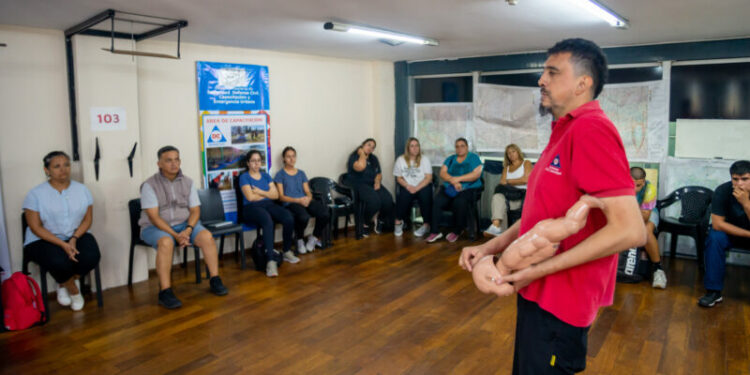 Abrieron las inscripciones para un curso gratuito de RCP y primeros socorros Los participantes aprenderán técnicas básicas para actuar ante emergencias.