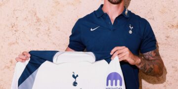 Marcos Senesi firmó con el Tottenham a la espera de una chance mundialista
