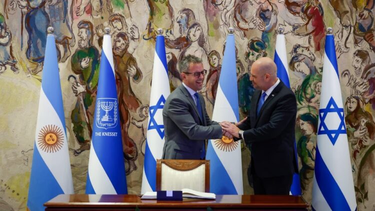 Martín Menem se convirtió en el primer presidente de Diputados en visitar el Parlamento israelí Martín Menem vistió la Knéset en Israel.