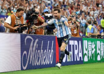 Messi, amo y señor de la selección: doblete ante Austria y clasificación a 16avos