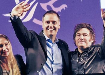 Milei respaldó a Adorni en redes sociales tras la polémica por su patrimonio