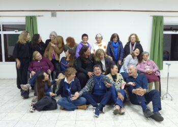 Un llamado a construir vínculos más respetuosos entre generaciones