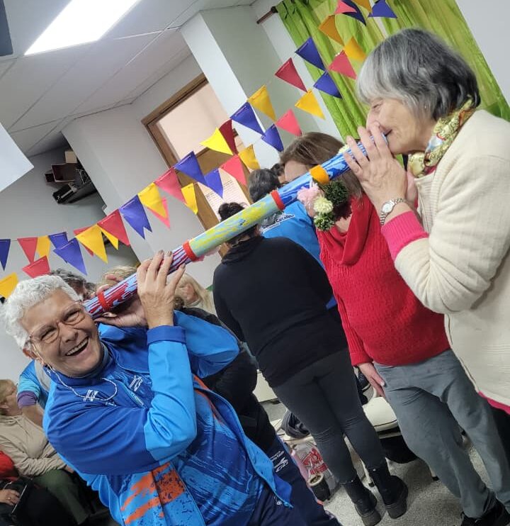 Rondas y susurros que entraman generaciones Rondas y susurros que entraman generaciones