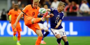 Países Bajos y Japón empatan 1 a 1 en el comienzo del segundo tiempo Países Bajos y Japón abren el Grupo F del Mundial.
