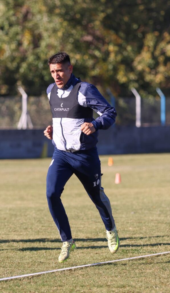 Racing sufrirá dos bajas de peso para el choque ante All Boys