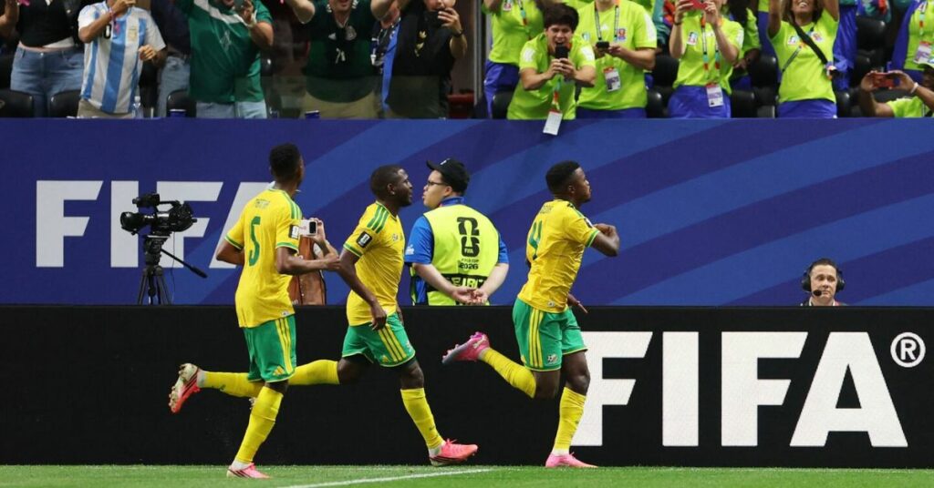 República Checa y Sudáfrica empataron 1-1 y siguen sin ganar en el Grupo A República Checa y Sudáfrica empataron 1-1 y siguen sin ganar en el Grupo A.
