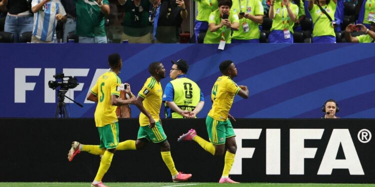 República Checa y Sudáfrica empataron 1-1 y siguen sin ganar en el Grupo A.
