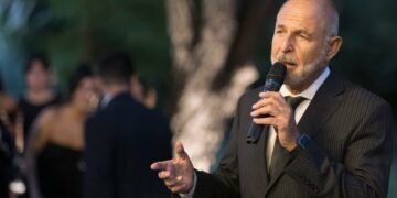 Ricardo Martínez trae los clásicos de Italia a un escenario íntimo en Córdoba Ricardo Martínez trae los clásicos de Italia a un escenario íntimo en Córdoba