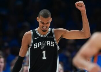 San Antonio Spurs y Nueva York Knicks inician la gran batalla por el anillo