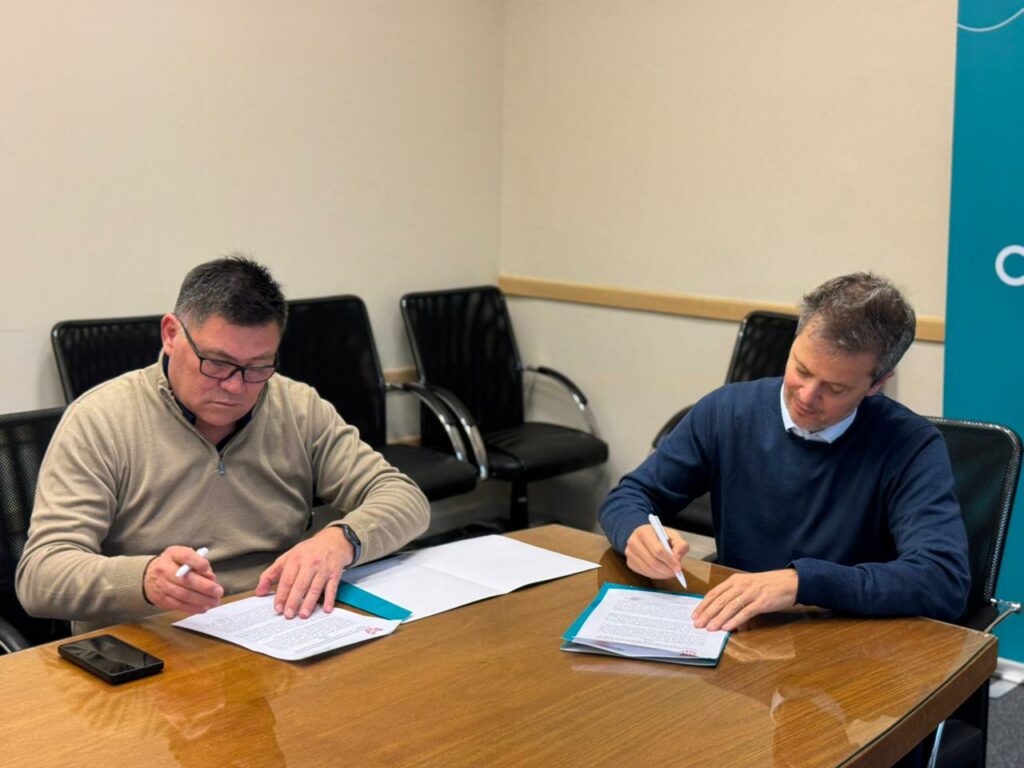 Apross firmó un convenio de colaboración con Instituto Se contempla la utilización de las instalaciones del club para llevar adelante estas actividades.
