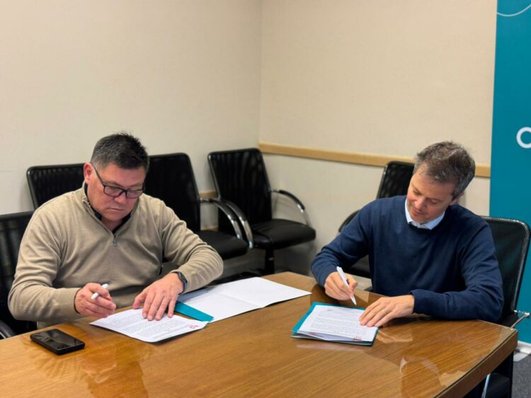 Apross firmó un convenio de colaboración con Instituto Se contempla la utilización de las instalaciones del club para llevar adelante estas actividades.