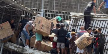 Se registraron saqueos en comercios de La Guaira tras los sismos