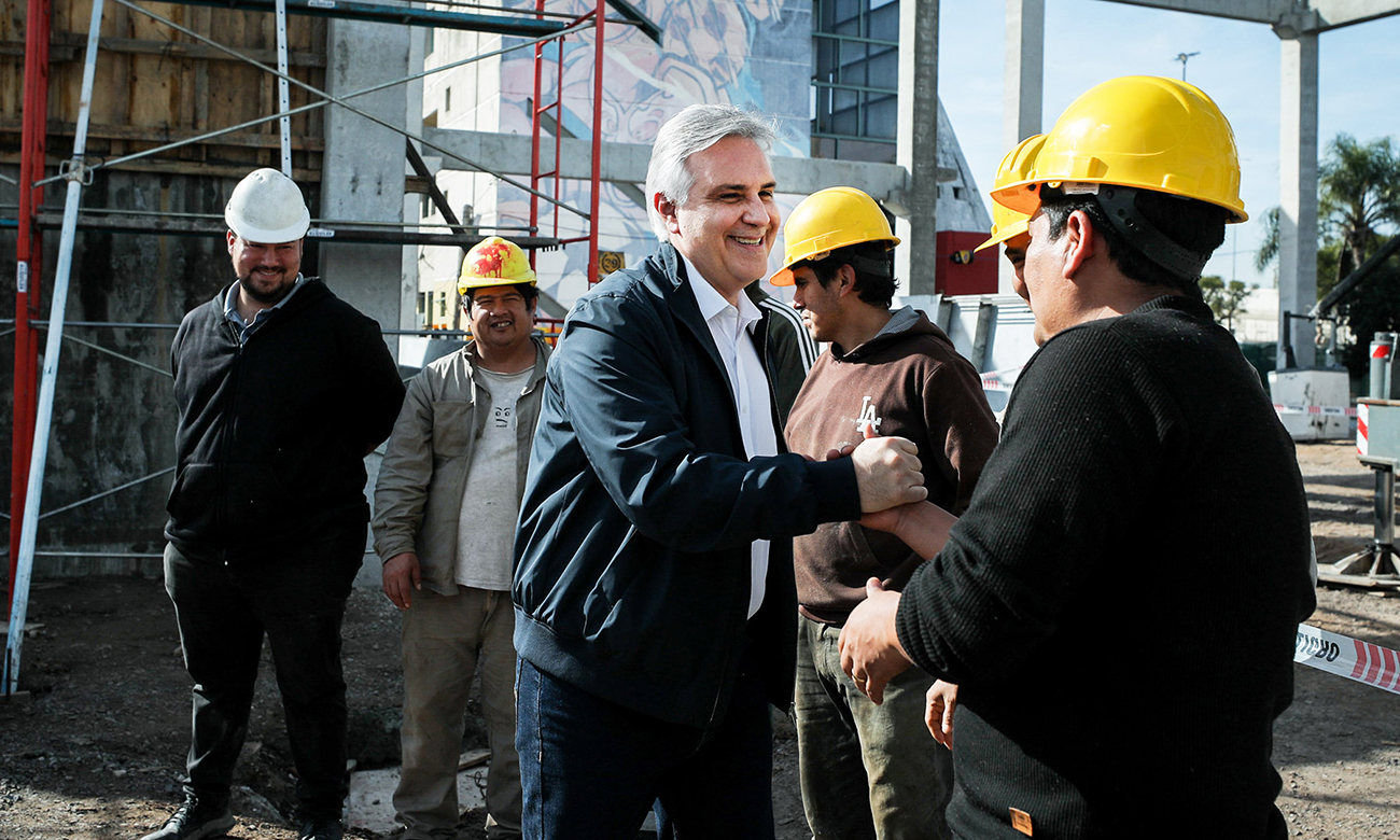 Universidad Provincial: El gobernador Martín Llaryora supervisó las obras en Villa El Libertador Universidad Provincial: El gobernador Martín Llaryora supervisó las obras en Villa El Libertador