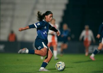 Talleres goleó 4-0 a Huracán en La Boutique