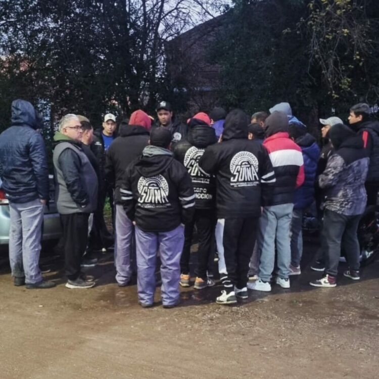 Trabajadores del rubro neumáticos de la Fábrica Ruiz reclaman haberes adeudados Fabrica Ruiz