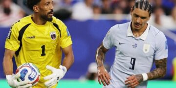 Uruguay se llenó de errores, empató con Cabo Verde y quedó muy comprometido Uruguay se llenó de errores, empató con Cabo Verde y quedó muy comprometido