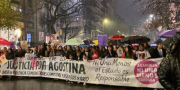 La familia de Agostina Vega encabeza la marcha de Ni Una Menos en Córdoba La familia de Agostina Vega encabeza la marcha de Ni Una Menos en Córdoba