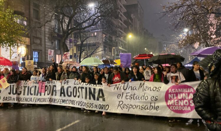 Más de 100 mil personas marcharon por Agostina y Ni Una Menos en Córdoba Una multitud en Córdoba volvió a gritar Ni Una Menos y justicia por todas las víctimas. (Foto: Fátima Vanessa).