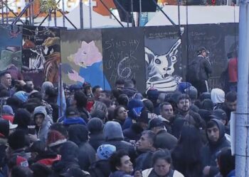 Multitudinaria despedida al Indio Solari en Avellaneda Multitudinaria despedida al Indio Solari en Avellaneda