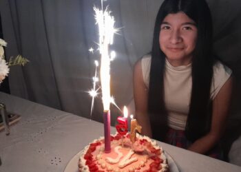 Buscan a una adolescente de 15 años desaparecida en Colonia Caroya