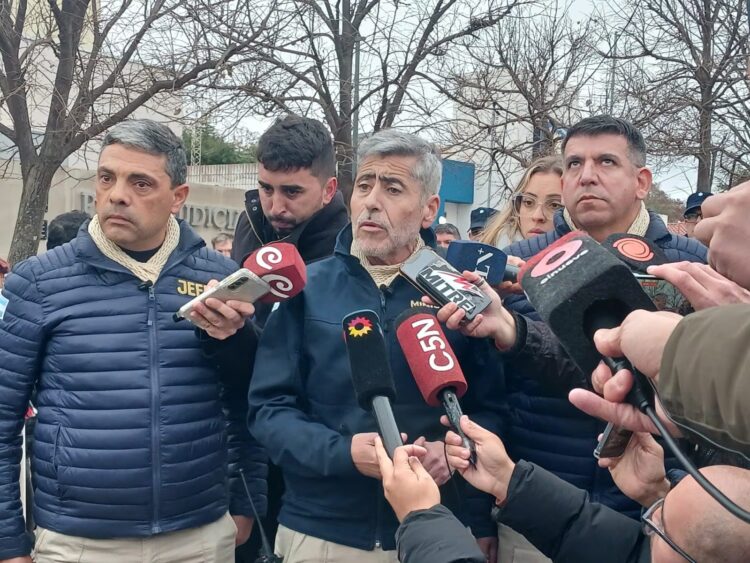 La adolescente que era buscada en Colonia Caroya fue hallada sana y salva