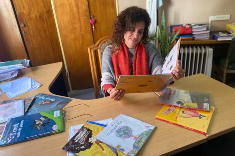 Siete producciones literarias de docentes de distintas localidades de Córdoba fueron distinguidas en el certamen “Literatura de docentes cordobeses para infancias cordobesas”. Las obras premiadas serán publicadas en la Biblioteca Digital del Plan Provincial de Lectura.
