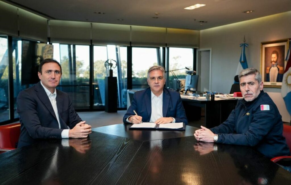 La Provincia reglamentó la Ley Antibúnker para reforzar la lucha contra el narcotráfico La Provincia reglamentó la Ley Antibúnker para reforzar la lucha contra el narcotráfico